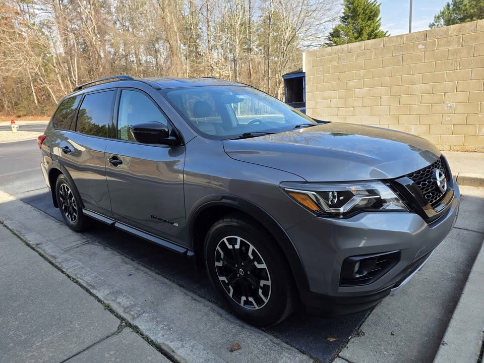 2019 Nissan Pathfinder SV 4WD's photo